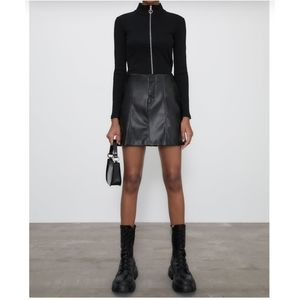 🆕️• Zara Faux Leather Skirt •